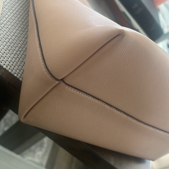 Lois Vuitton shoulder bag - Picture 10 of 12